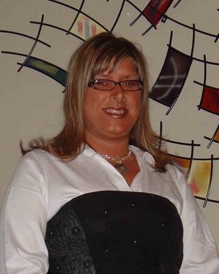 Heidi, manager and stylist at Off The Top Hairstyling